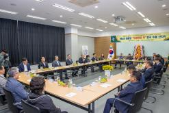 농협중앙회-중국 쌀 수출 선적식